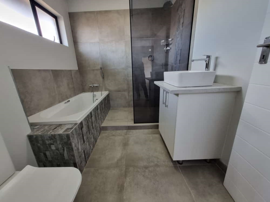 3 Bedroom Property for Sale in Wild Olive Estate Free State